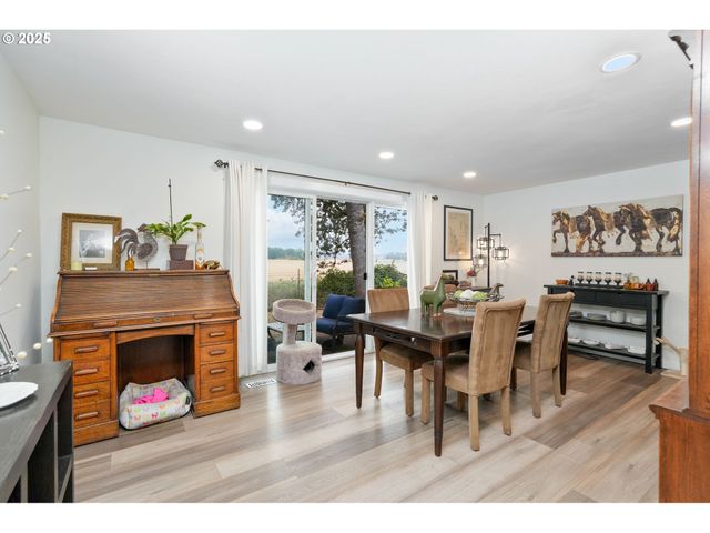 1780 Clover Ridge Rd Ne, Albany, OR 97321