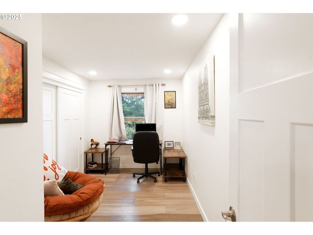 1780 Clover Ridge Rd Ne, Albany, OR 97321