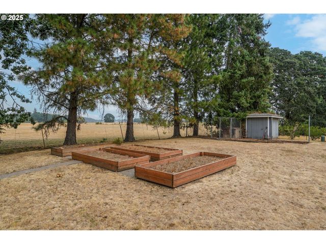 1780 Clover Ridge Rd Ne, Albany, OR 97321