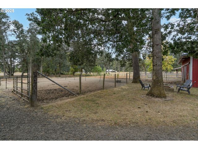 1780 Clover Ridge Rd Ne, Albany, OR 97321