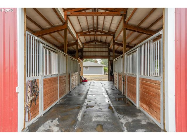 1780 Clover Ridge Rd Ne, Albany, OR 97321