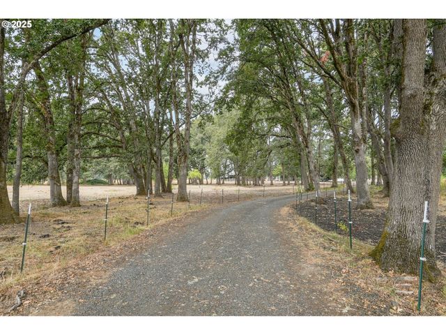 1780 Clover Ridge Rd Ne, Albany, OR 97321