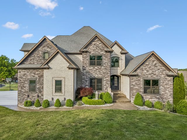 2957 Gatewood Ln, Clarksville, TN 37043