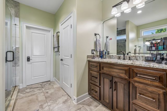 2957 Gatewood Ln, Clarksville, TN 37043