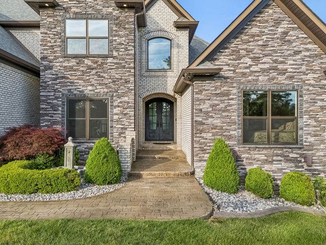 2957 Gatewood Ln, Clarksville, TN 37043