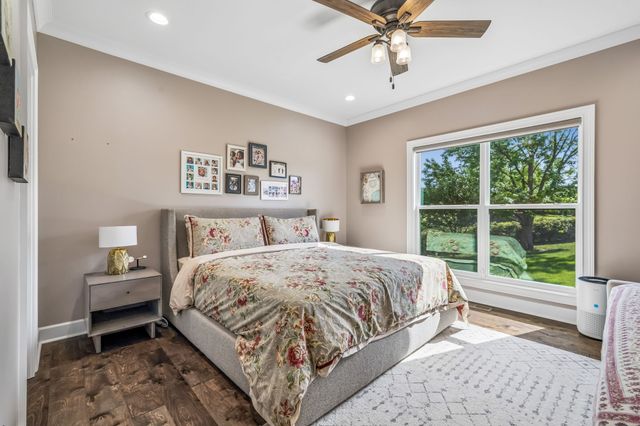 2957 Gatewood Ln, Clarksville, TN 37043