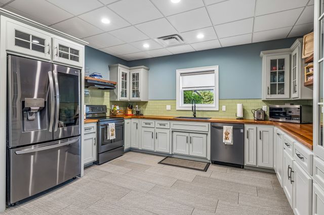 2957 Gatewood Ln, Clarksville, TN 37043