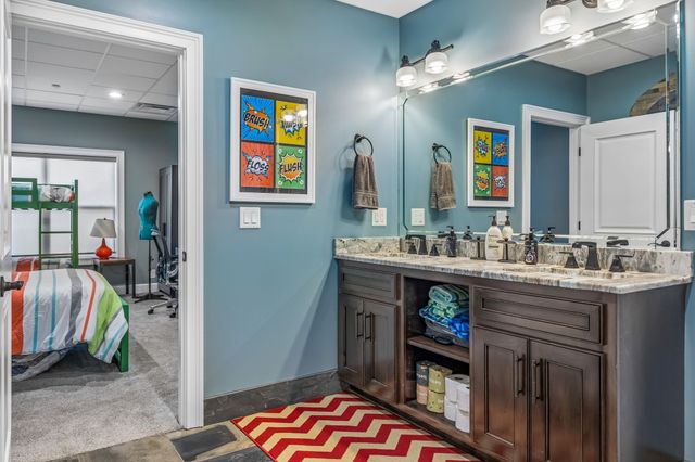 2957 Gatewood Ln, Clarksville, TN 37043