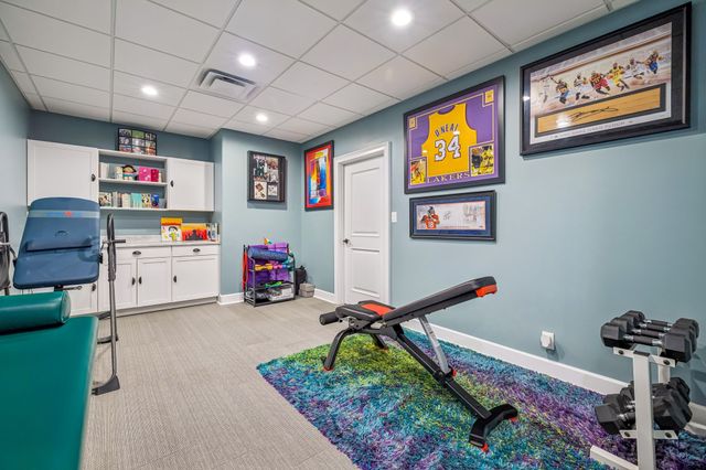 2957 Gatewood Ln, Clarksville, TN 37043