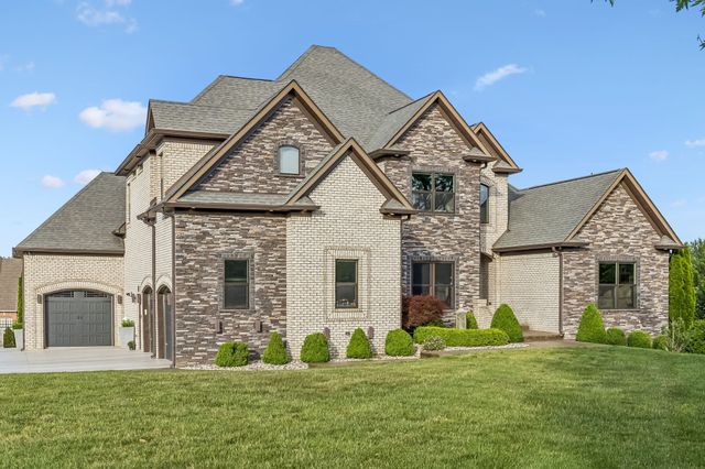 2957 Gatewood Ln, Clarksville, TN 37043