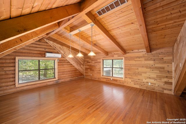 463 woodland, Fredericksburg, TX 78624