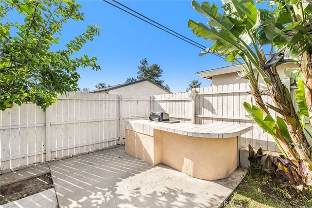 16642 Los Alimos, Granada Hills, CA 91344