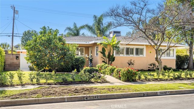 16642 Los Alimos, Granada Hills, CA 91344