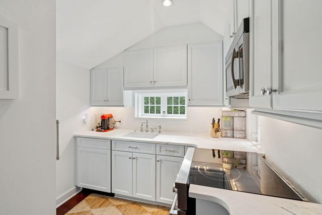 12 A Bedons Alley, Charleston, SC 29401