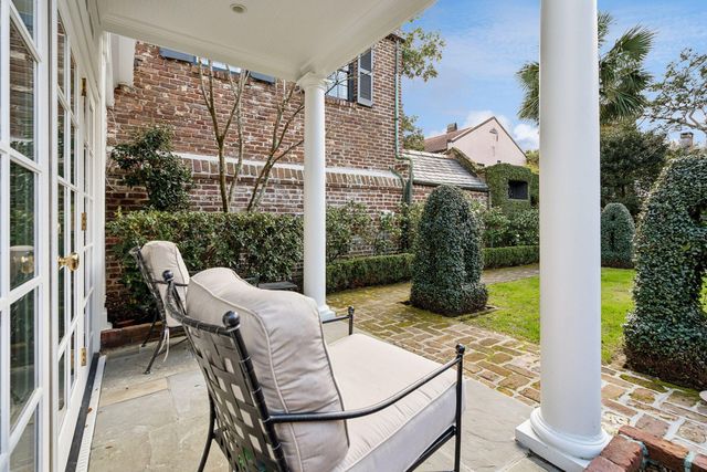 12 A Bedons Alley, Charleston, SC 29401