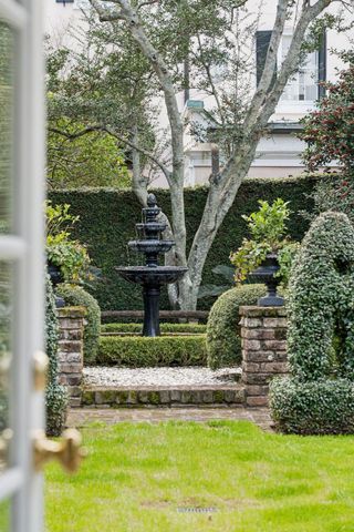 12 A Bedons Alley, Charleston, SC 29401