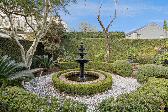 12 A Bedons Alley, Charleston, SC 29401