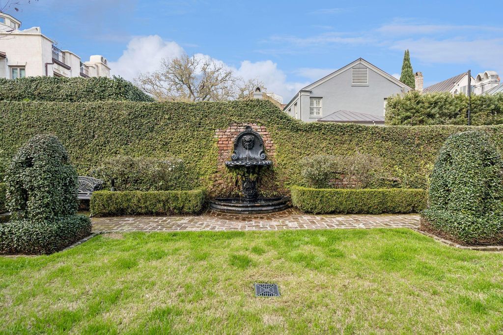 Image 44 of property listing at 12 A Bedons Alley, Charleston, SC 29401