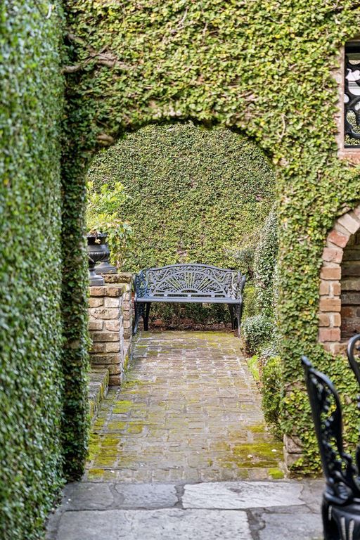 Image 60 of property listing at 12 A Bedons Alley, Charleston, SC 29401