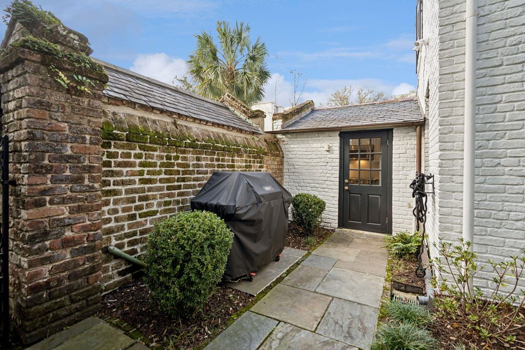 Image 68 of property listing at 12 A Bedons Alley, Charleston, SC 29401