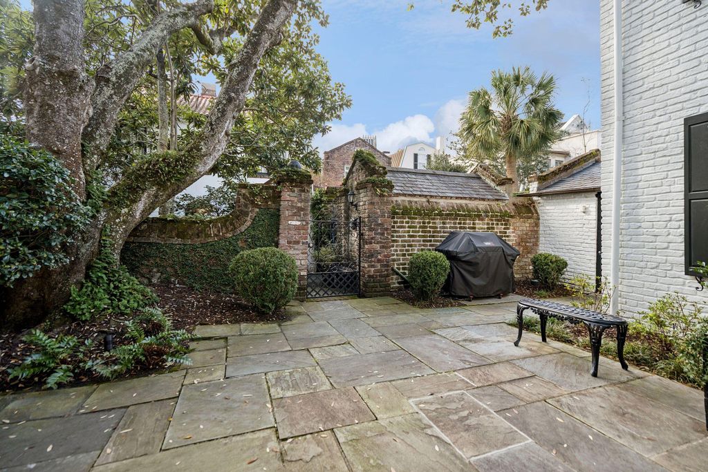 Image 73 of property listing at 12 A Bedons Alley, Charleston, SC 29401