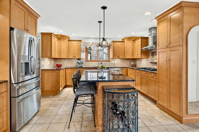 5315 Gingeridge Lane, Rockford, IL 61114