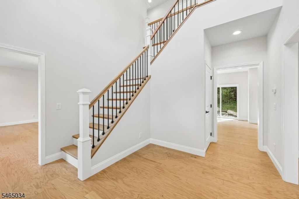 111 Beaver Run Rd, Hardyston Twp., NJ 07419 — photo 3
