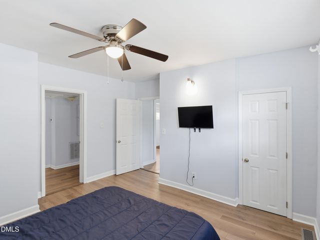 300 W Gannon Avenue W, Zebulon, NC 27597