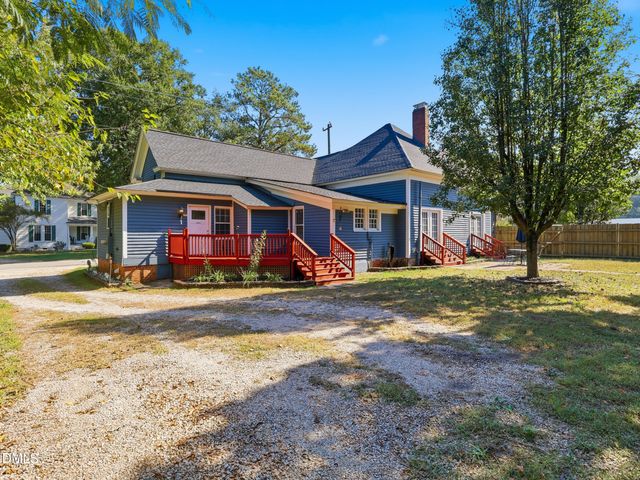 300 W Gannon Avenue W, Zebulon, NC 27597