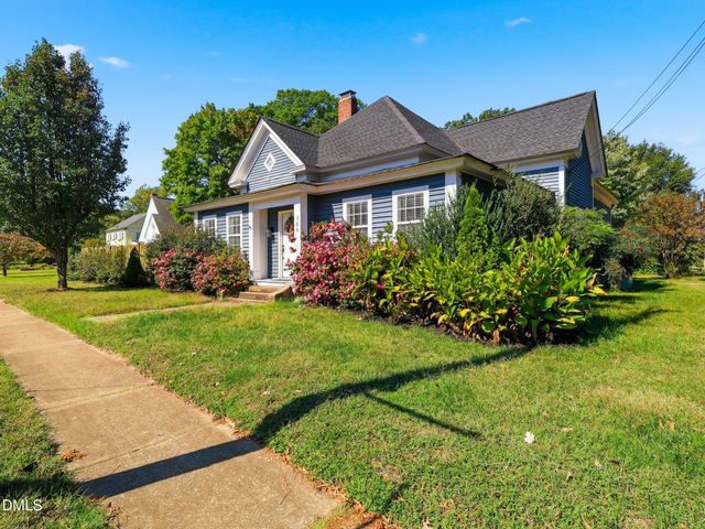 300 W Gannon Avenue W, Zebulon, NC 27597