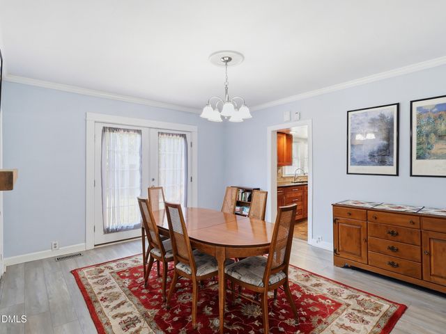 300 W Gannon Avenue W, Zebulon, NC 27597