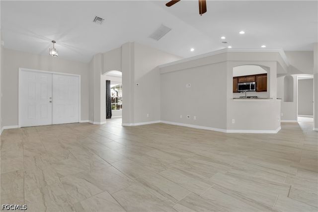 1237 Bermar ST, Fort Myers, FL 33913