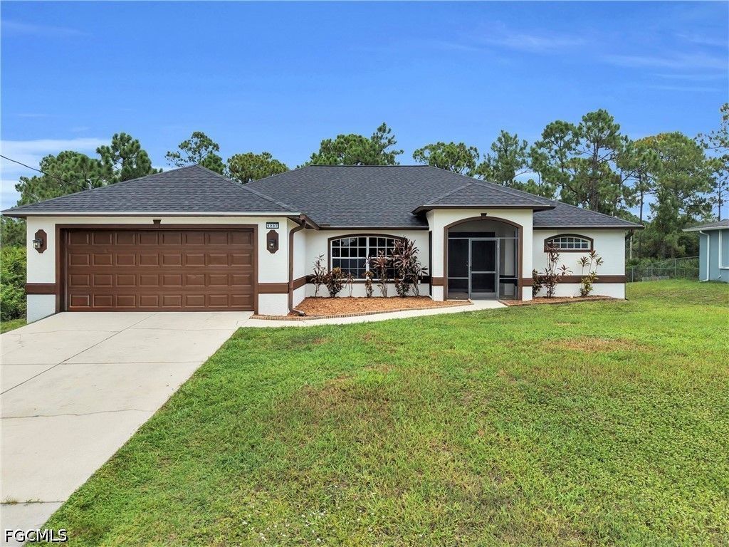 1237 Bermar ST, Fort Myers, FL 33913