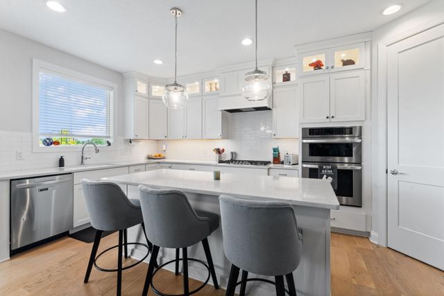 4145 Gable Court, Woodbury, MN 55129