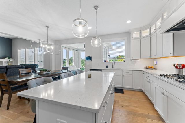 4145 Gable Court, Woodbury, MN 55129