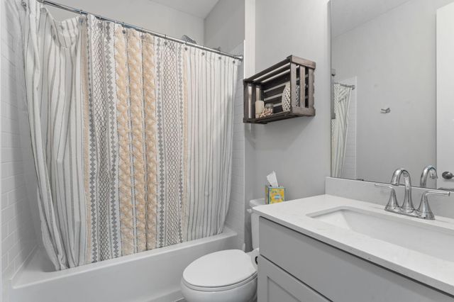4145 Gable Court, Woodbury, MN 55129
