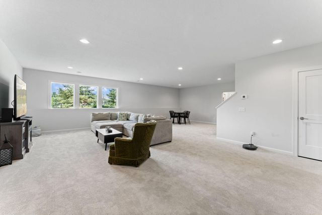 4145 Gable Court, Woodbury, MN 55129
