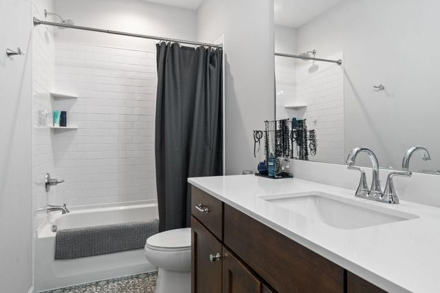 4145 Gable Court, Woodbury, MN 55129