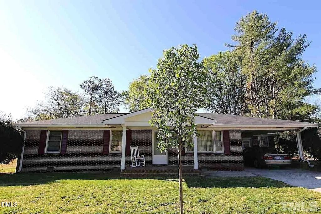 410 Blackmon Street, Four Oaks, NC 27524