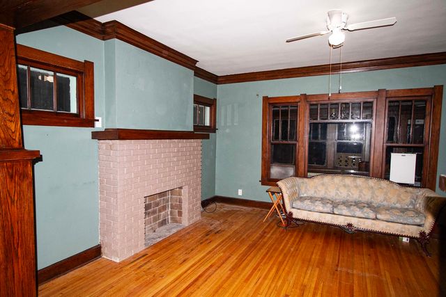 510 N Raynor Avenue, Joliet, IL 60435