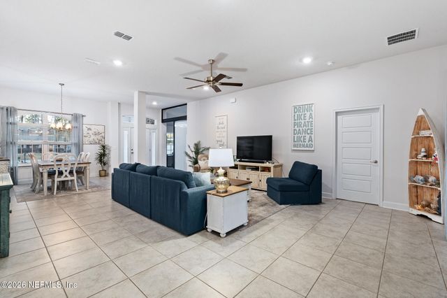 36 SLUMBER Path, Palm Coast, FL 32164