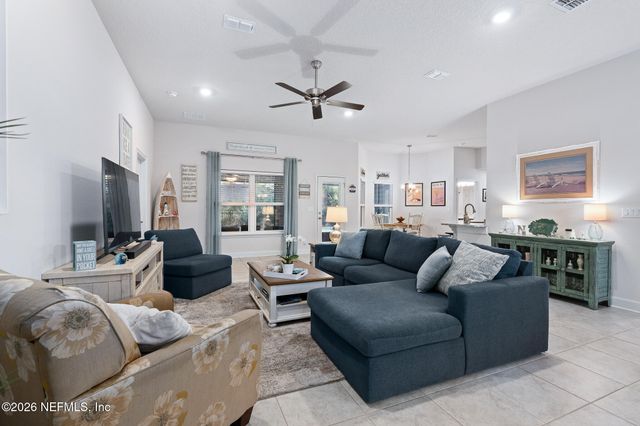 36 SLUMBER Path, Palm Coast, FL 32164