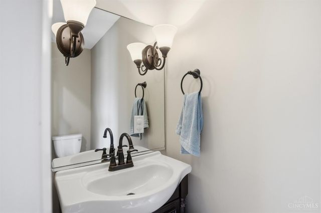 1253 Herschel Avenue, Cincinnati, OH 45208