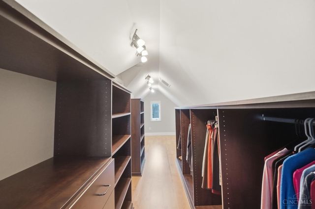 1253 Herschel Avenue, Cincinnati, OH 45208