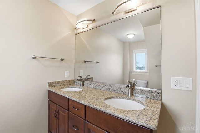 1253 Herschel Avenue, Cincinnati, OH 45208