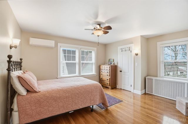 1253 Herschel Avenue, Cincinnati, OH 45208