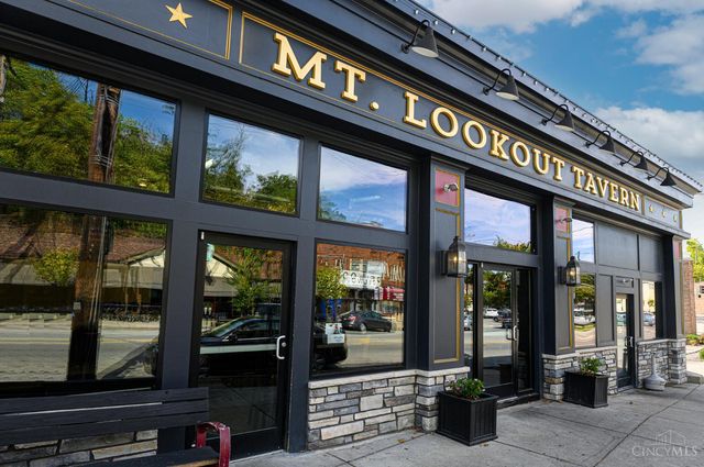 1253 Herschel Avenue, Cincinnati, OH 45208