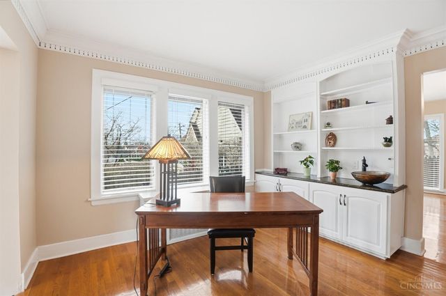 1253 Herschel Avenue, Cincinnati, OH 45208