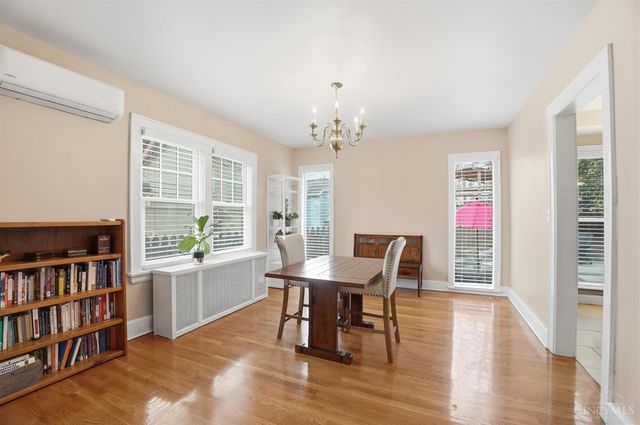 1253 Herschel Avenue, Cincinnati, OH 45208