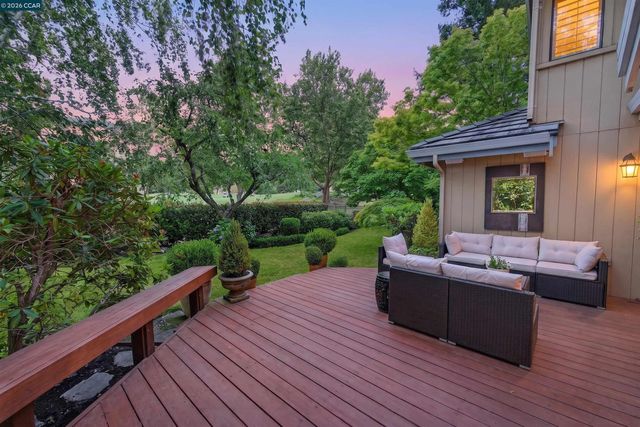 549 Buttonwood Dr, Danville, CA 94506